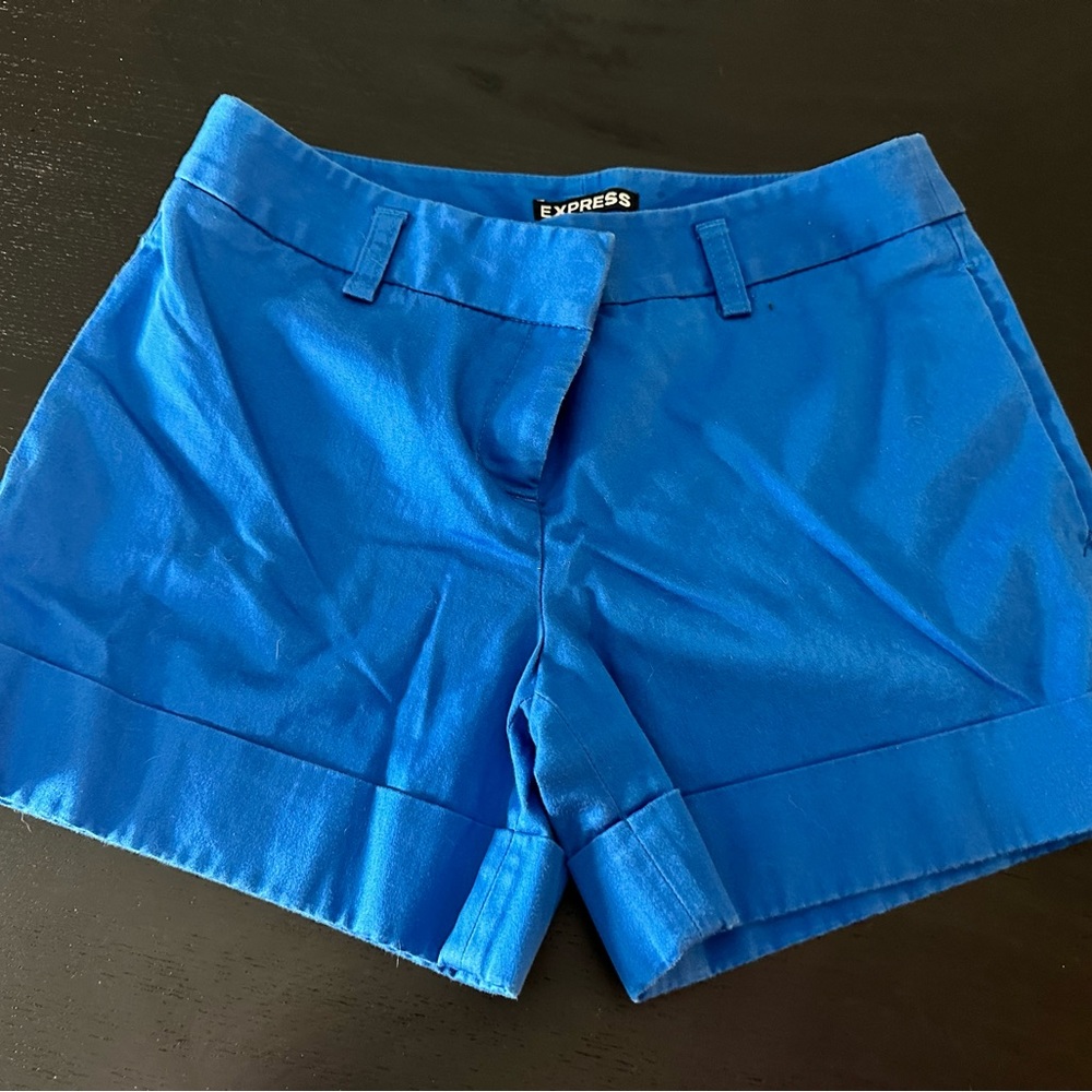 Express Shorts SZ 0